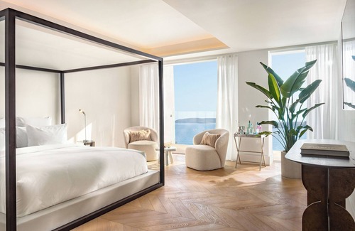 Vouliagmeni Hotel | The Roc Club, A Grecotel Hotel to Live