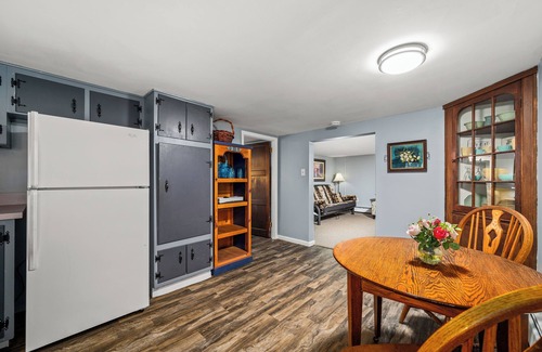 Aston Apartment | The Rootstock Ranch