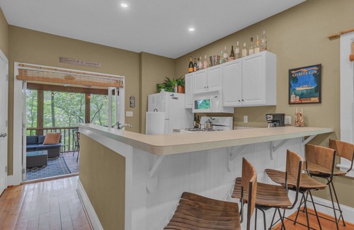 Irvington House | The Rosé Retreat: Pool-Screened Porch-RELAX