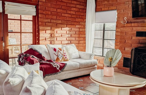 Tucson House | The Rosewood Adobe - Private, Spacious Retreat with Pool