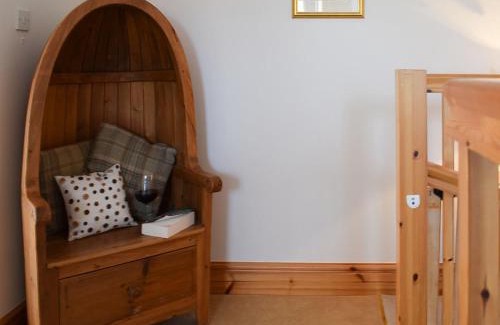 Leuchars House | The Roundel