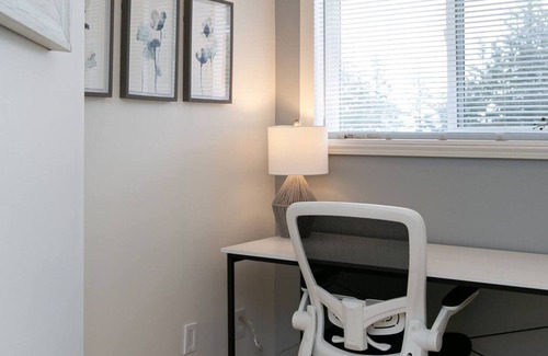 Colwood Apartment | The Royal Bay Getaway