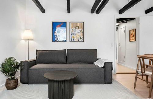 Midtbyen Apartment | The Royal City Suite