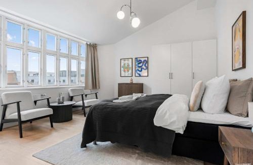 Midtbyen Apartment | The Royal City Suite