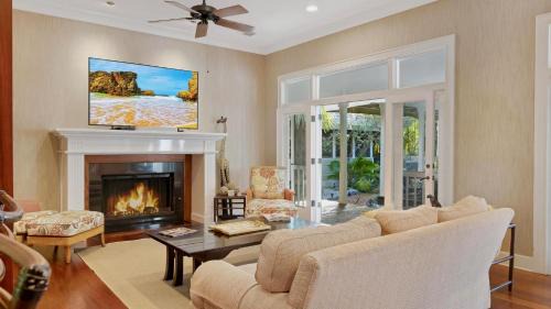Bahama Village House | The Royal Compound by Last Key Realty