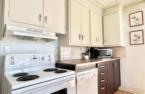 Quartier 5-4 Apartment | The Royal d'Antan 8 people Parking