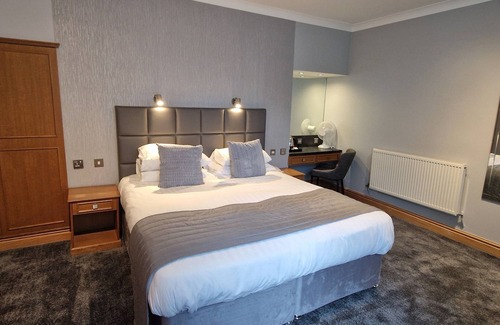 Waterloo Hotel | The Royal Hotel