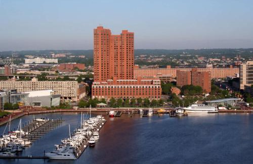Downtown Baltimore Hotel | The Royal Sonesta Harbor Court Baltimore