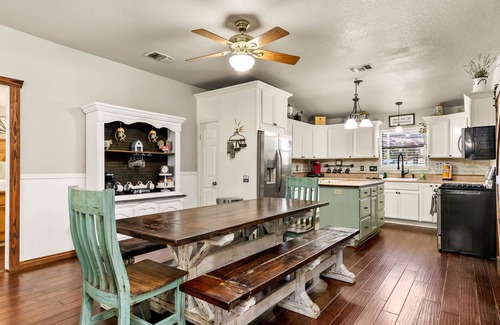 Canyon Lake Ski Chalet | The Rustic Soak Farmhouse