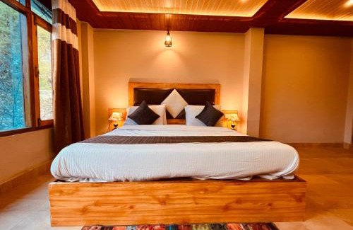 Vashist Hotel | The Sana Luxury Stay, Manali