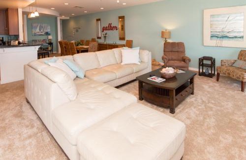 Sandbridge Apartment | The Sanctuary - Snorkster's Dream B210