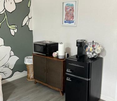 Sanford House | The Sanford Foodie Guest House