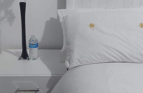 Loxford Hotel | The Saxon Rooms