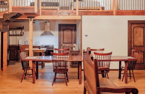 North Powder Apartment | The Scandinavian Hall All-Access