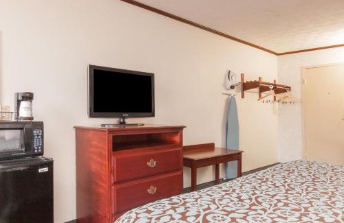 Schenectady Hotel | The Schenectady Inn & Suites