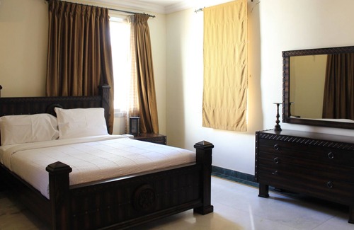 Domlur Hotel | The Senate