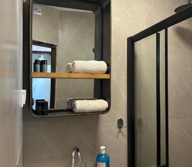 Haifa Apartment | "The Serene Colony Retreat" המפלט השקט במושבה