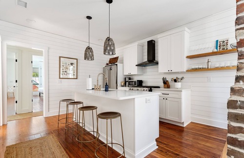 Westside House | The Sheppard: Your Group's Ultimate Escape