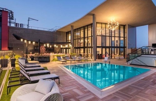 East Village Apartment | The Shift-bedroom apartment in charming San Diego with fitness room, WiFi