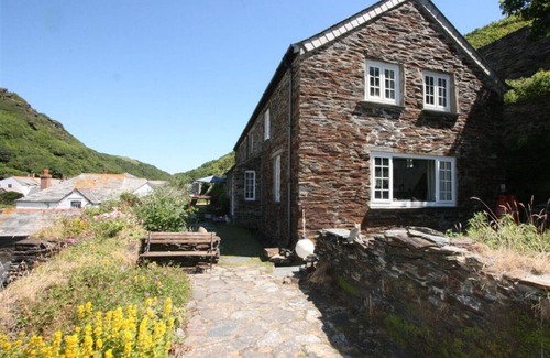 Boscastle Cottage | The Shippen, splendid walks through Valency Valley
