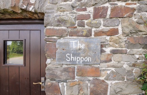 Bude Cottage | THE SHIPPON, pet friendly, with a garden in Bude