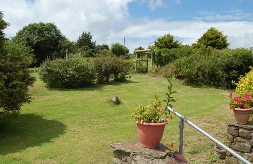 Bude Cottage | THE SHIPPON, pet friendly, with a garden in Bude