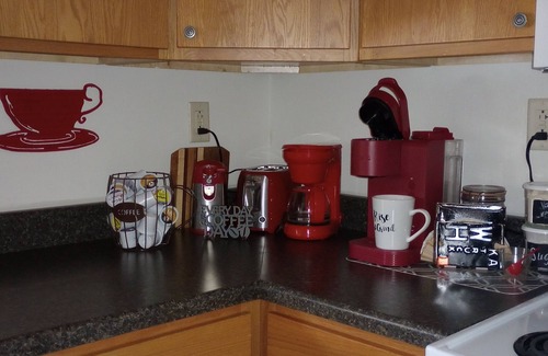 Keosauqua Apartment | "THE SHOP" retro 60's