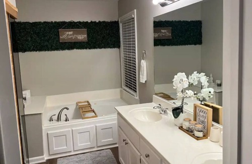 Snellville House | The Slate! 4 bedroom home with 2 car garage