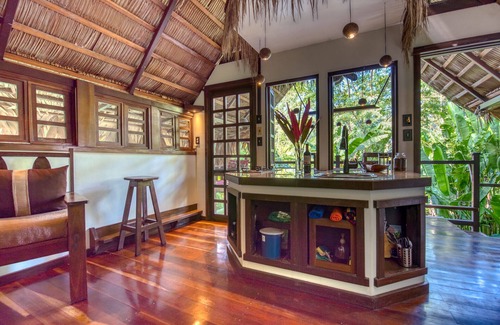 Puerto Viejo de Talamanca House | The Sloth House 2- Beach/Jacuzzinn/Outdoor Fireplace/Birdwatching/Bikes