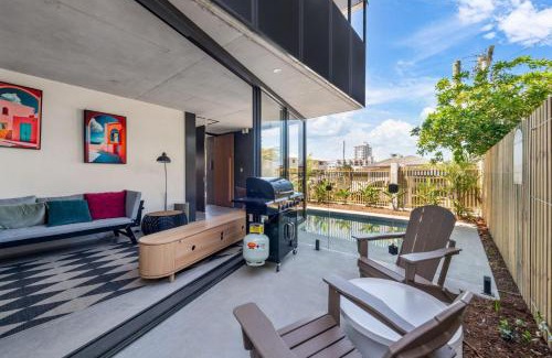 Mooloolaba House | The Smith Luxurious brand new 3 bedroom townhouse by the beach