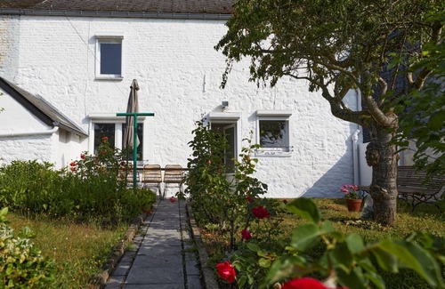 Sommiere Cottage | The "Smoking Fox". Between the Meuse and Molignée rivers, relaxation and leisure!