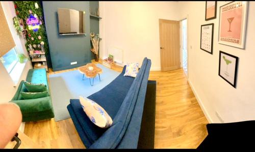 Skewen House | THE SOUTH VALLEY HOME