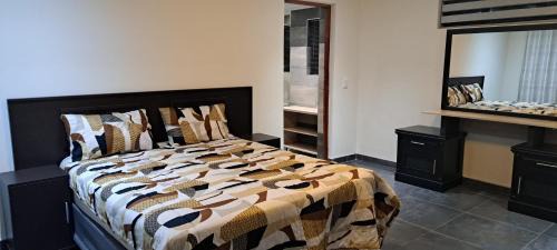 Greater Johannesburg Metropolitan Area Apartment | The Southern Views Unit 1 - Private - Stand alone