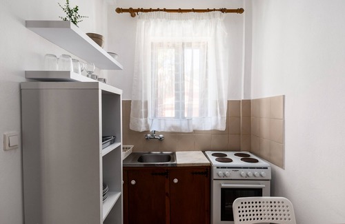 Ipsos Apartment | The Springfield Corner Apartments by Konnect