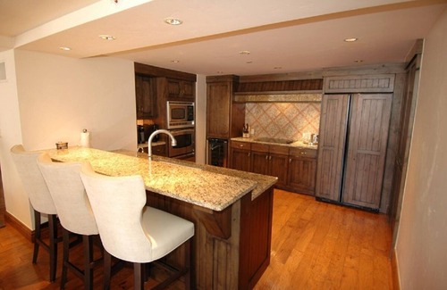 Downtown Condo | The St. Regis Aspen Residence Club