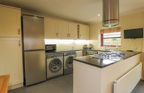Stair Cottage | THE STABLES AT DALDORCH, pet friendly, with open fire in Tarbolton