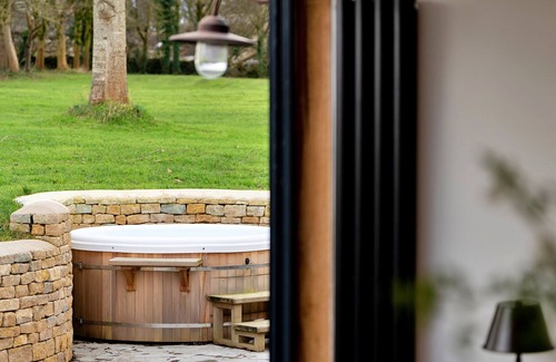 Hawling House | The Stables at Lilac Cottage by Interhome