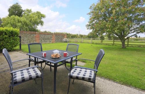 Saxmundham House | The Stables