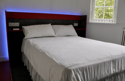 Dudley Hotel | The Station Aparthotel