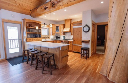 East Kootenay Ski Chalet | The Stemwinder Chalet by Simply Kimberley
