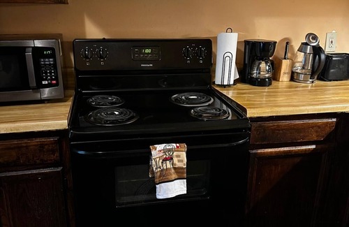 Lithonia House | The Stone Crest Villa - Near Stone Mountain Park