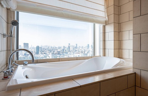 Minato Hotel | The Strings by InterContinental Tokyo by IHG