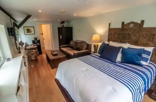 High Falls House | The Studio at the Inn at High Falls