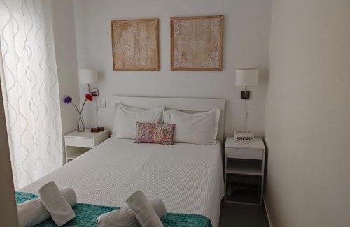 Se House | The Sunny Cottage by Freetimealgarve