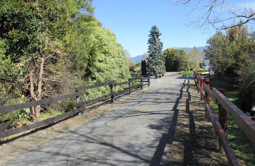 Motueka Bed & Breakfast | The Sunridge B & B