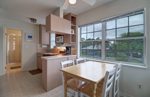 Sunset Reef House | The Sunset House/Beach Front Home w/Private Pool & Hot Tub