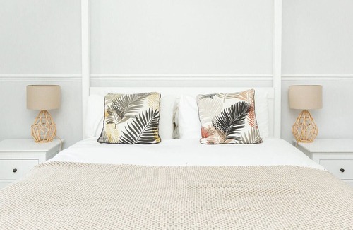 Westgate-on-Sea Condo | The Swan Apt | Sea View from Every Room | No Fees