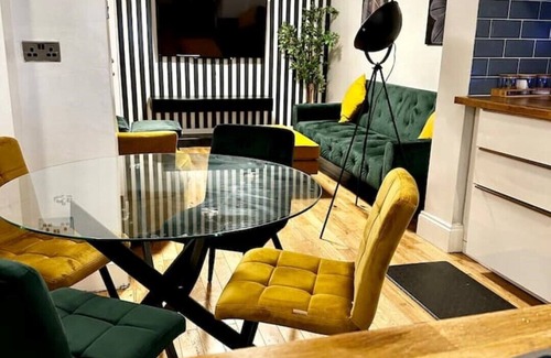 Wall End House | The SwankeyTownhouse in the Heart of East London