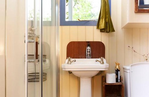 Looe House | The Tabernacle at Frieda and the Moon