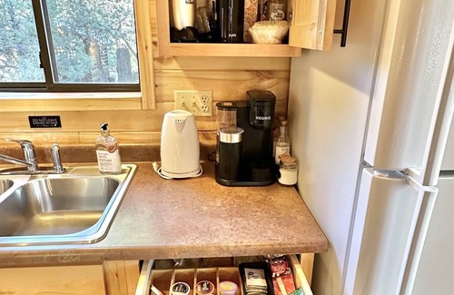 Heber Cabin | The Tamarack | Spa, Updated Décor, Pet Friendly!